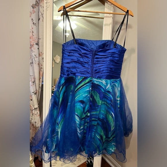 167 MASQUERADE Dress Green and Blue Prom / Evening Wear Formal - Picture 2 of 9